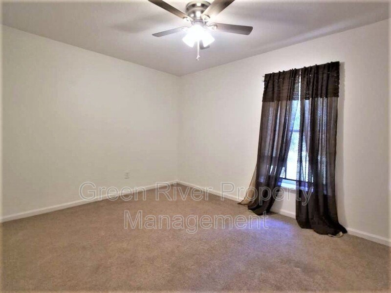 Adorable 3 bedroom 2 bath home available now! property image