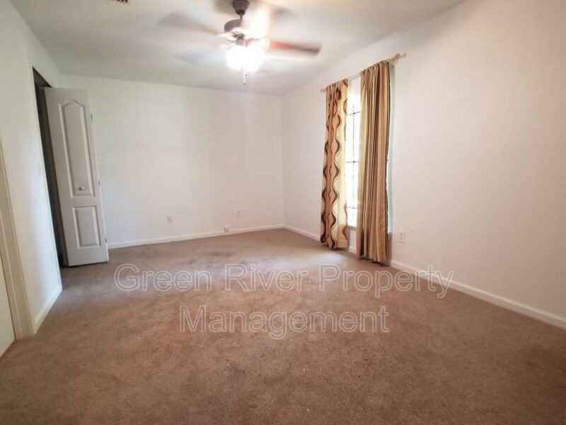 Adorable 3 bedroom 2 bath home available now! property image