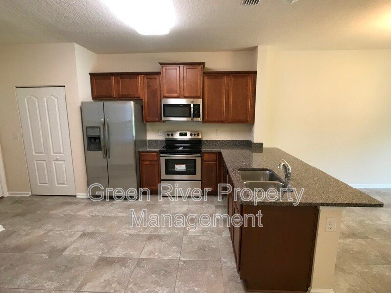 Beautiful St. Johns Townhome | Resort-Style Amenities & Pet Friendly! property image