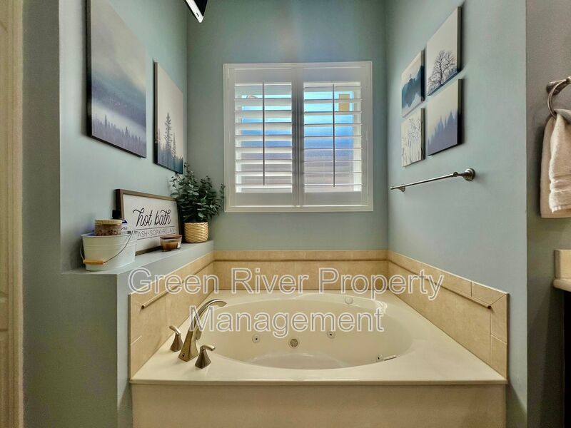 Heated Pool, Pets Welcome, & 3300 Sq Ft of Pure Florida Living in Bartram Springs! property image