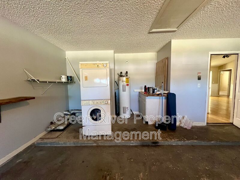 Greenfield Lakes Beauty | Fenced Yard, Sunroom & Pet Friendly! property image