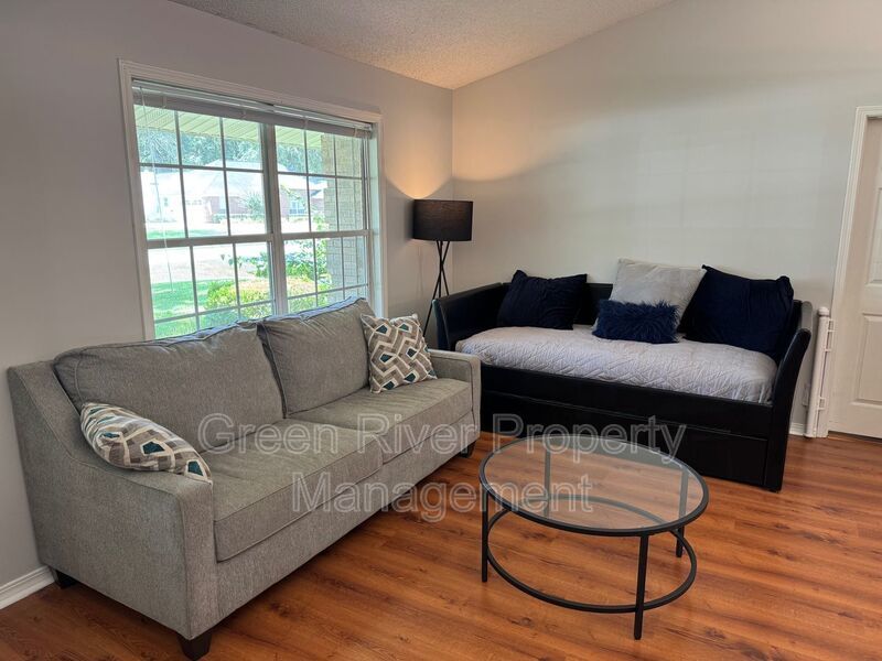 Poolside Peace in Oak Creek - Fleming Island Living at Its Finest!! property image