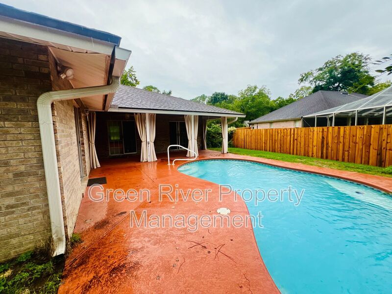Poolside Peace in Oak Creek - Fleming Island Living at Its Finest!! property image