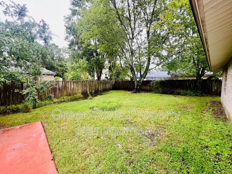 Poolside Peace in Oak Creek - Fleming Island Living at Its Finest!! property image