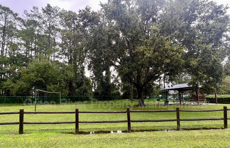 Poolside Peace in Oak Creek - Fleming Island Living at Its Finest!! property image