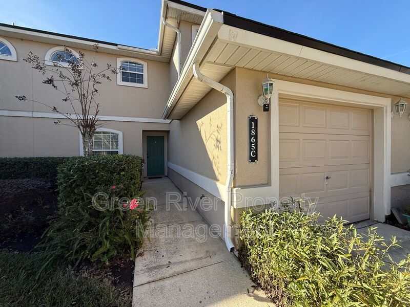 Highly desirable 3 bedroom, 2.5 bath Townhome in Fleming Island Plantation!! property image