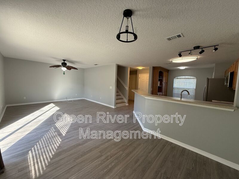 Highly desirable 3 bedroom, 2.5 bath Townhome in Fleming Island Plantation!! property image