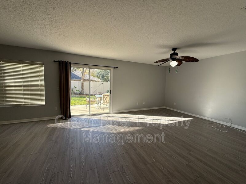 Highly desirable 3 bedroom, 2.5 bath Townhome in Fleming Island Plantation!! property image