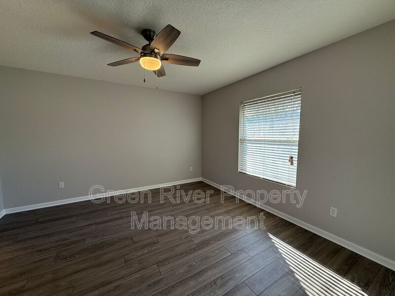 Highly desirable 3 bedroom, 2.5 bath Townhome in Fleming Island Plantation!! property image