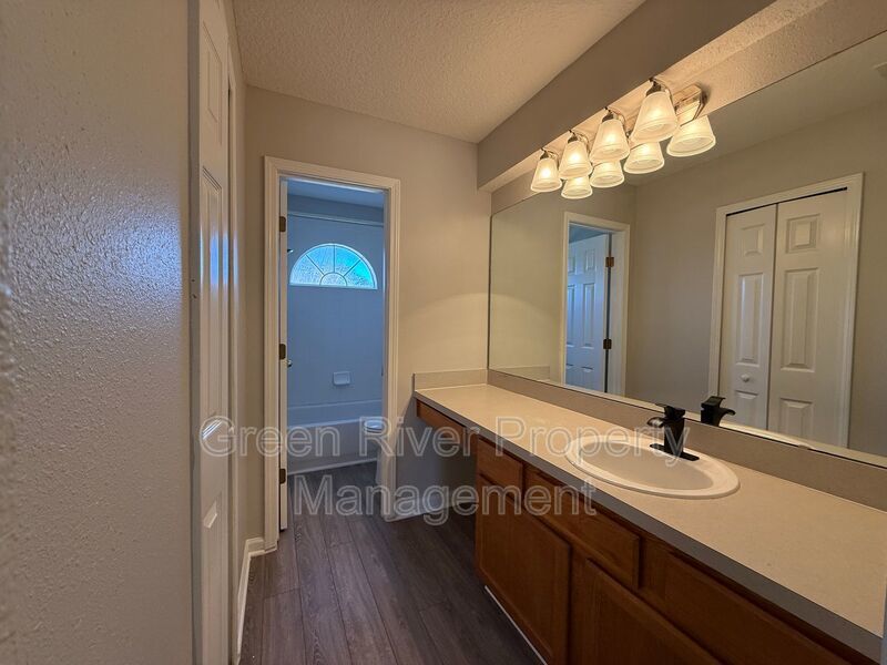 Highly desirable 3 bedroom, 2.5 bath Townhome in Fleming Island Plantation!! property image