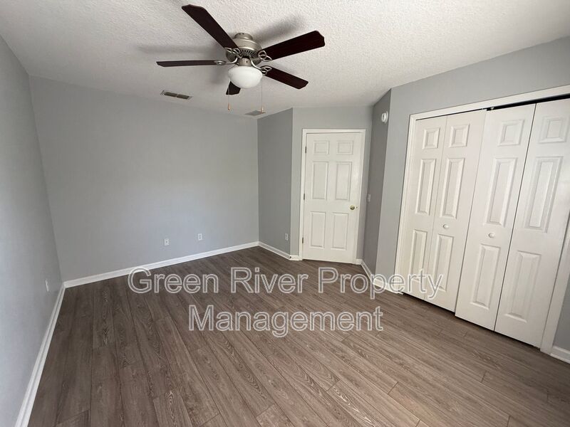 Highly desirable 3 bedroom, 2.5 bath Townhome in Fleming Island Plantation!! property image