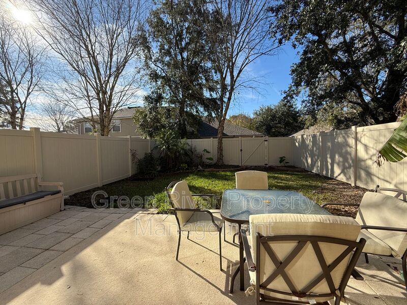 Highly desirable 3 bedroom, 2.5 bath Townhome in Fleming Island Plantation!! property image