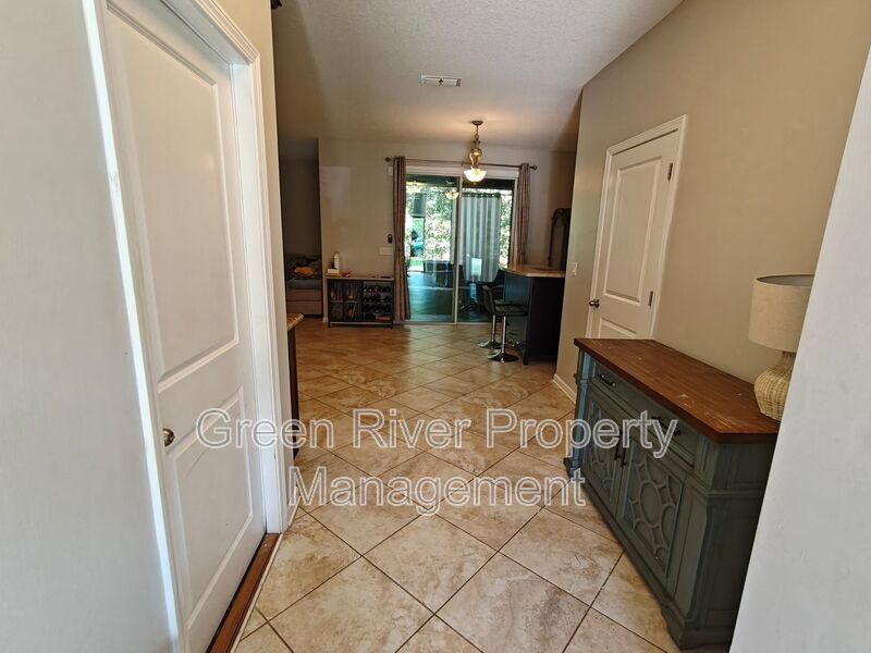 Modern 3-Bedroom Townhome with 2-Car Garage and Screened Porch property image