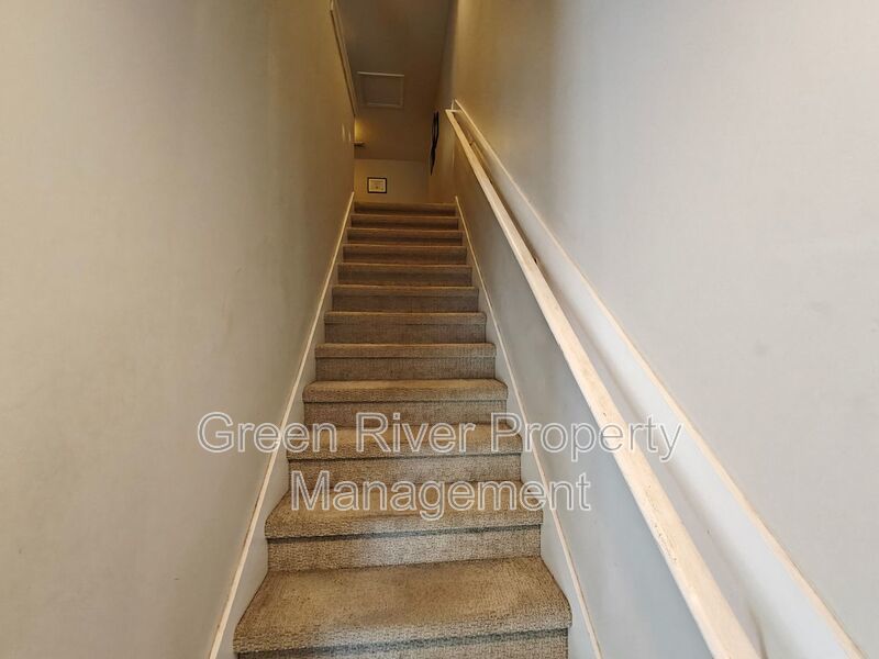 Modern 3-Bedroom Townhome with 2-Car Garage and Screened Porch property image