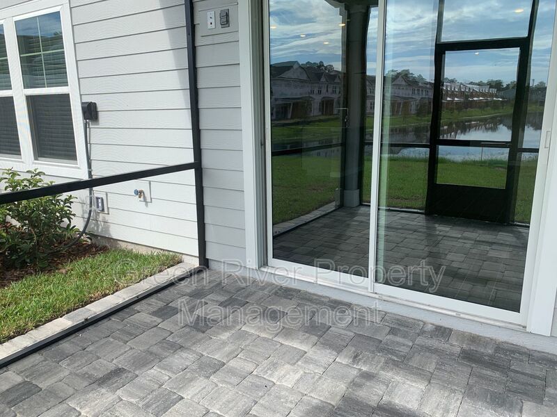 3 Bedroom 2.5 Bath Townhome in Beachwalk! property image