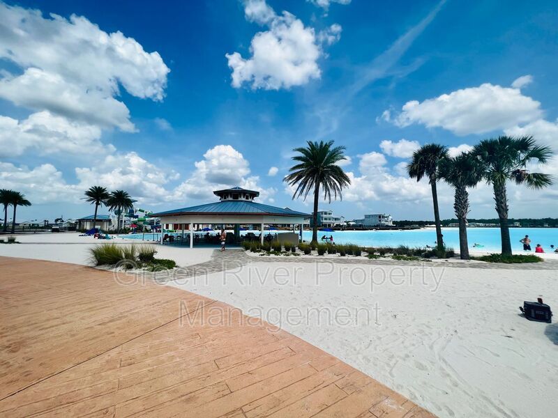 3 Bedroom 2.5 Bath Townhome in Beachwalk! property image