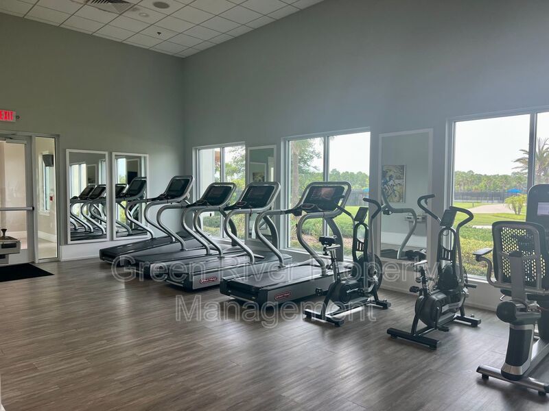 3 Bedroom 2.5 Bath Townhome in Beachwalk! property image