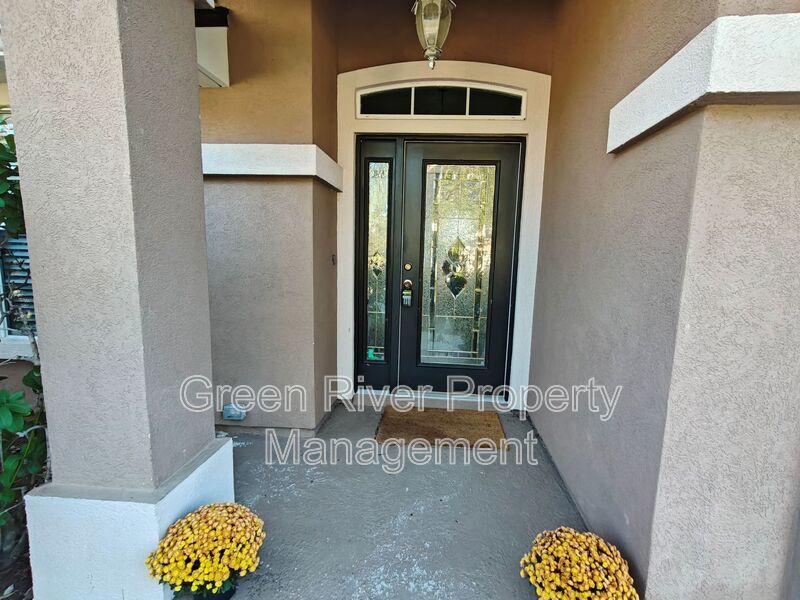 Spacious 5-Bedroom Home with Pond View & Resort-Style Amenities property image