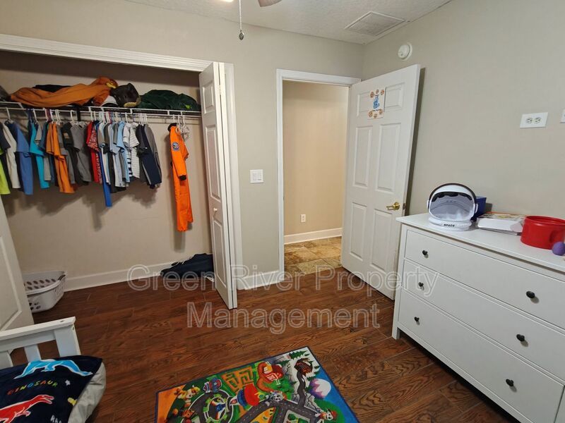 Spacious 5-Bedroom Home with Pond View & Resort-Style Amenities property image