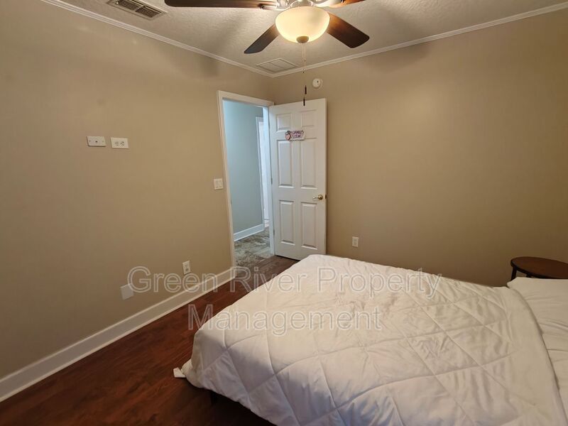 Spacious 5-Bedroom Home with Pond View & Resort-Style Amenities property image