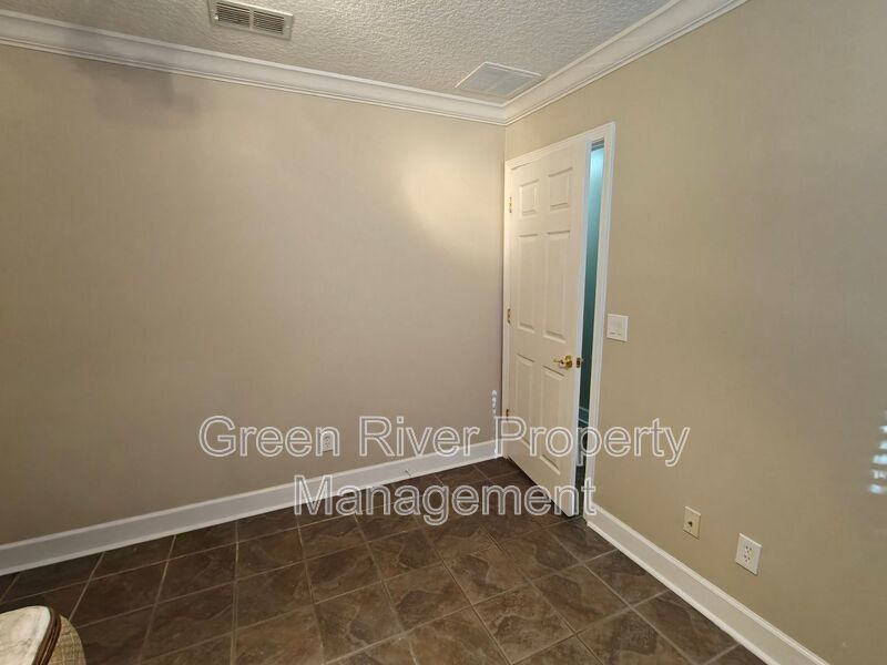 Spacious 5-Bedroom Home with Pond View & Resort-Style Amenities property image