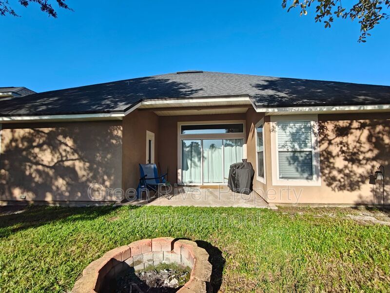 Spacious 5-Bedroom Home with Pond View & Resort-Style Amenities property image