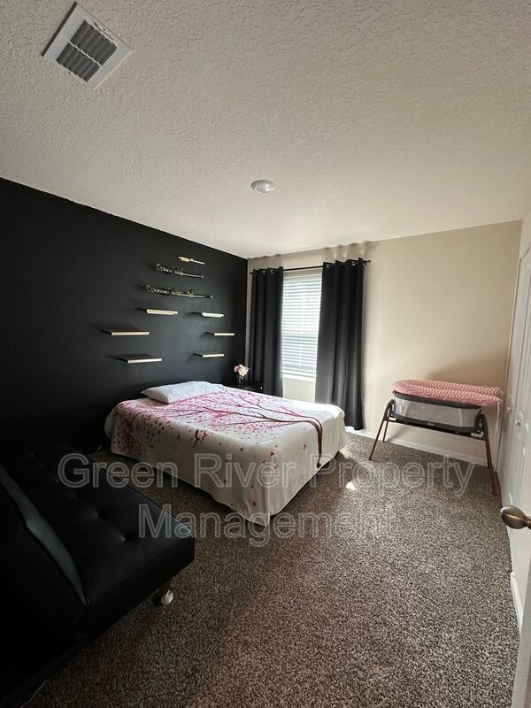 Warm Modern Living Steps from Spring Park—A Five-Bed Beauty with Space for Everyone!! property image