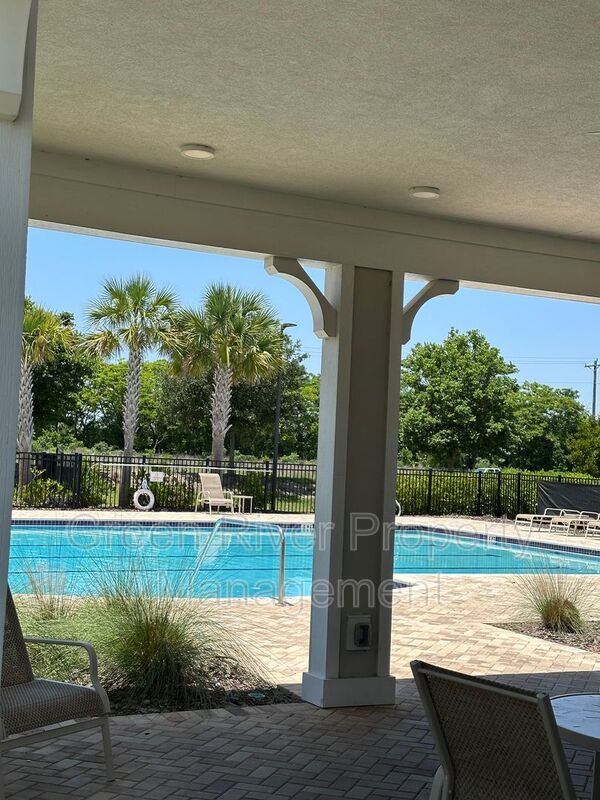 Warm Modern Living Steps from Spring Park—A Five-Bed Beauty with Space for Everyone!! property image