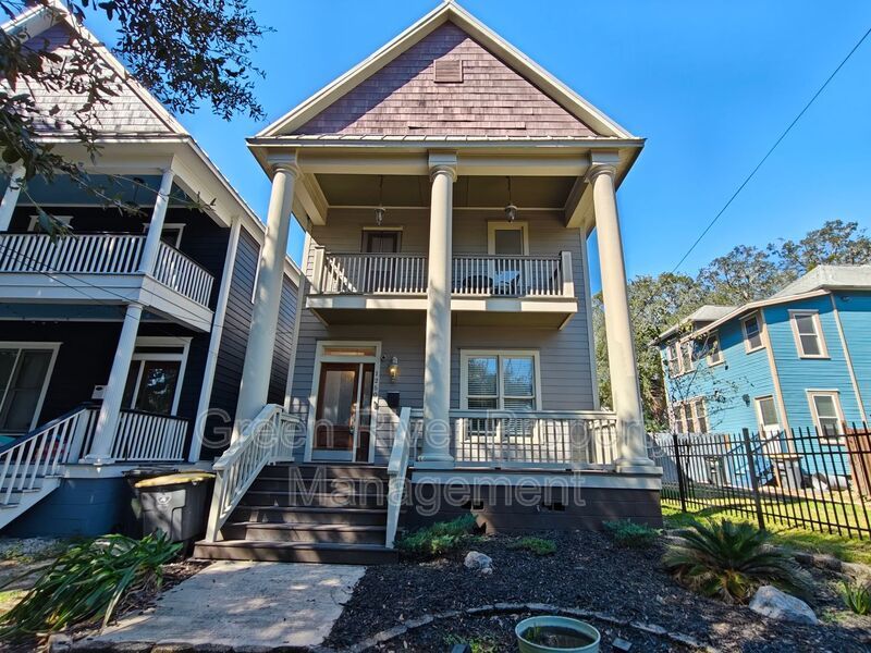 Have the best of both worlds — timeless charm meets modern living in Historic Springfield! property image