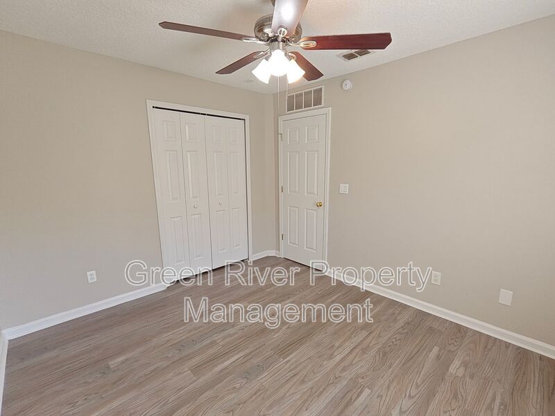 Charming 3-Bed Home with Great Amenities & Spacious Backyard property image