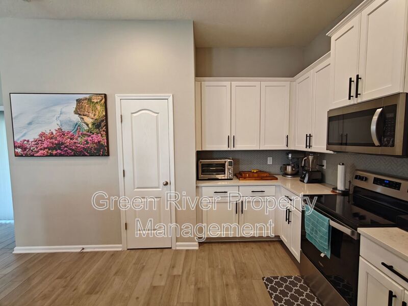 Beautiful 3 Bedroom / 2 Bath Home for Rent in Yulee! property image