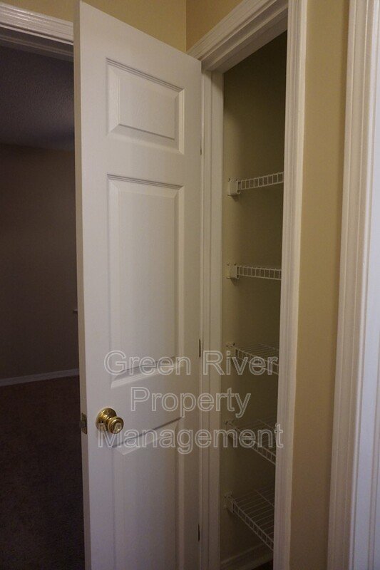 Beautiful 3 bedroom 2 bath Just waiting for you to call Home! property image