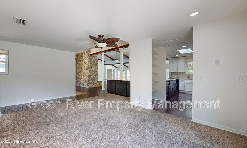 Waterfront Luxury Living – 4 Bed / 3 Bath – Over 2,600 Sq Ft property image