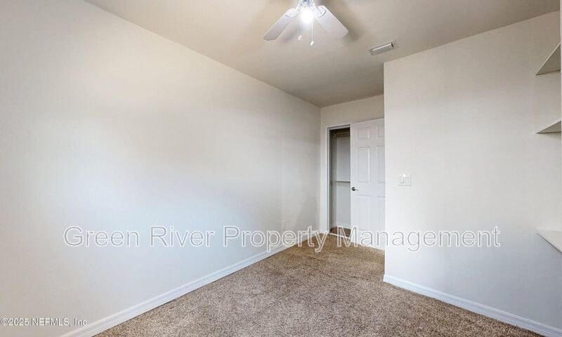 Waterfront Luxury Living – 4 Bed / 3 Bath – Over 2,600 Sq Ft property image