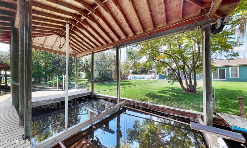 Waterfront Luxury Living – 4 Bed / 3 Bath – Over 2,600 Sq Ft property image