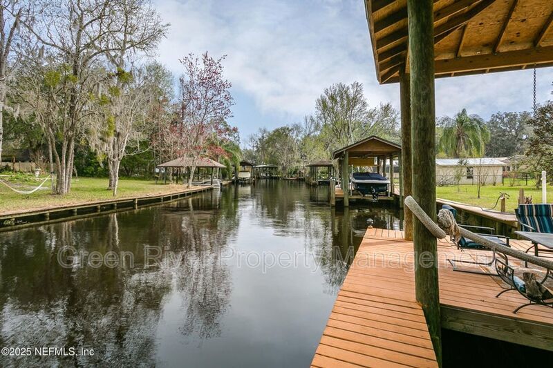 Waterfront Luxury Living – 4 Bed / 3 Bath – Over 2,600 Sq Ft property image