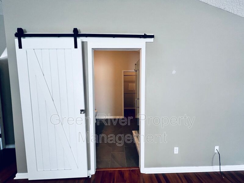 Johns Creek Stunner: Dream Master Suite, Entertainer’s Porch & Ultimate Community Perks!! property image