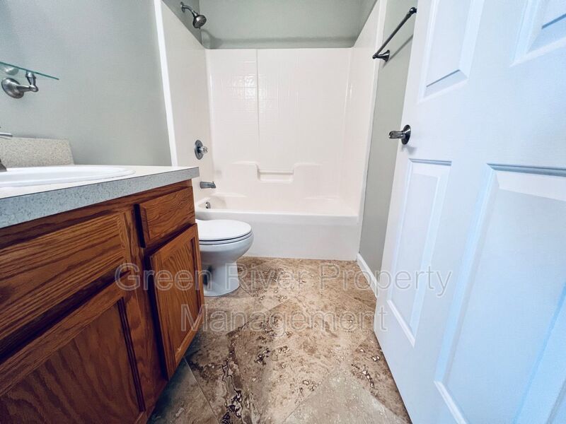 Johns Creek Stunner: Dream Master Suite, Entertainer’s Porch & Ultimate Community Perks!! property image