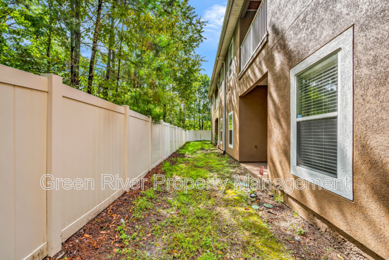 Spacious 2 Bedroom/2 Bathroom Condo in Gated Community with Pool property image