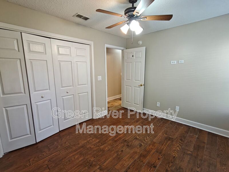 Spacious 5-Bedroom Home with Pond View & Resort-Style Amenities property image