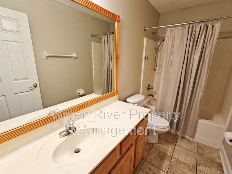 Spacious 5-Bedroom Home with Pond View & Resort-Style Amenities property image