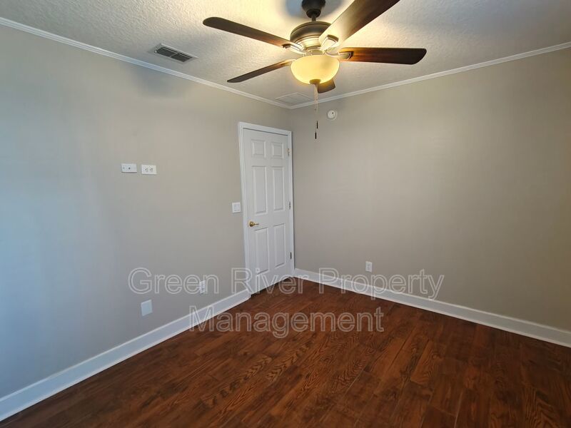 Spacious 5-Bedroom Home with Pond View & Resort-Style Amenities property image