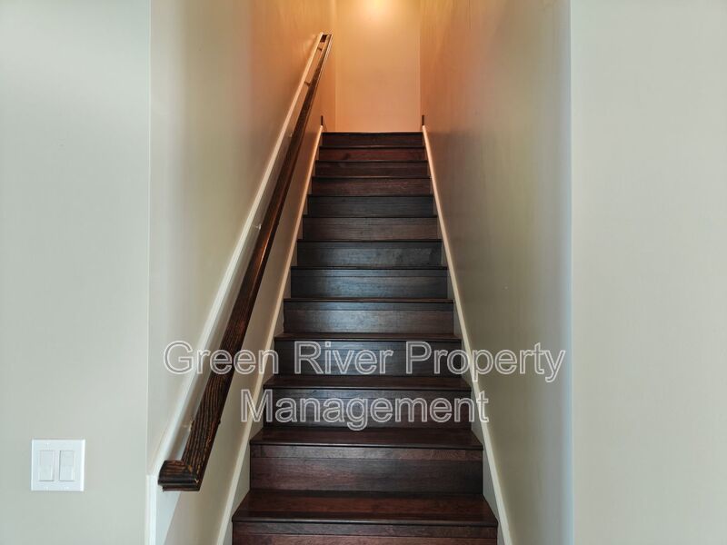 Spacious 5-Bedroom Home with Pond View & Resort-Style Amenities property image