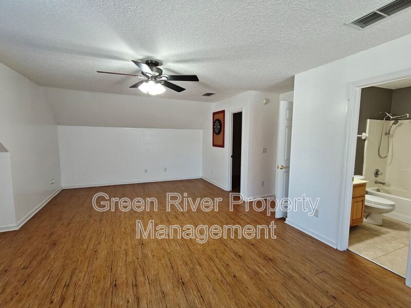 Spacious 5-Bedroom Home with Pond View & Resort-Style Amenities property image