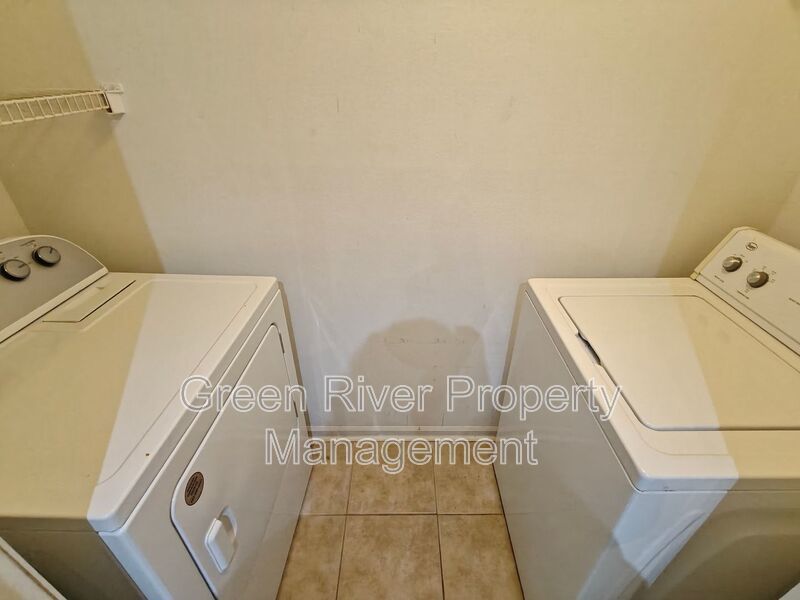 Beautiful 2 Bed / 2 Bath First-Floor Condo in Gated Community property image