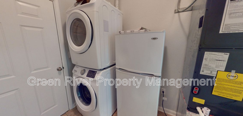 Chic 3-Bed, 2-Bath Condo in Greenstone at Aberdeen! property image