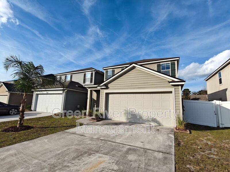 Spacious 3 Bedroom/2.5 Bathroom Two-Story Home with Garage & Fenced Yard property image