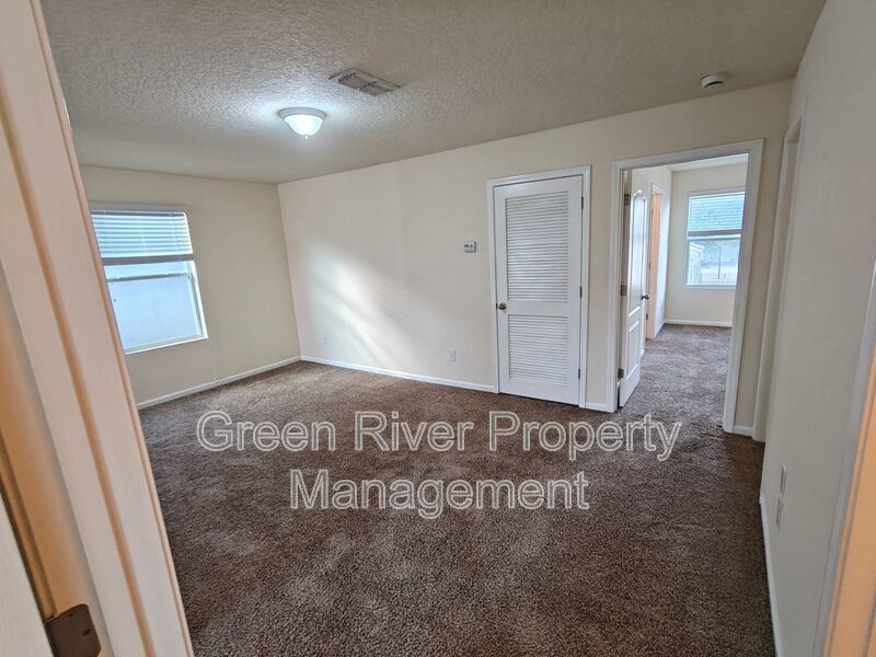 Spacious 3 Bedroom/2.5 Bathroom Two-Story Home with Garage & Fenced Yard property image