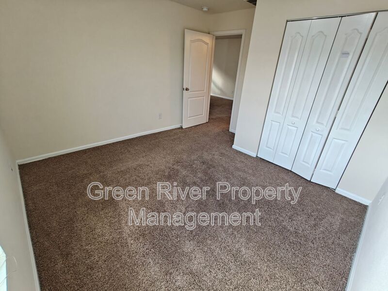 Spacious 3 Bedroom/2.5 Bathroom Two-Story Home with Garage & Fenced Yard property image