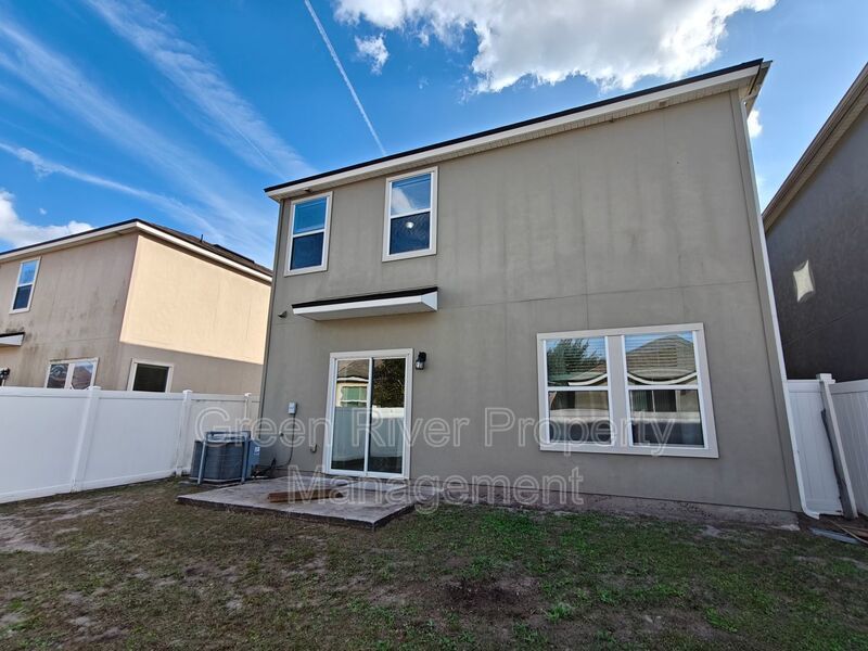 Spacious 3 Bedroom/2.5 Bathroom Two-Story Home with Garage & Fenced Yard property image